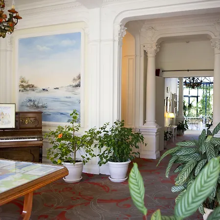 Residence De Tourisme Vacances Bleues Villa Regina-3